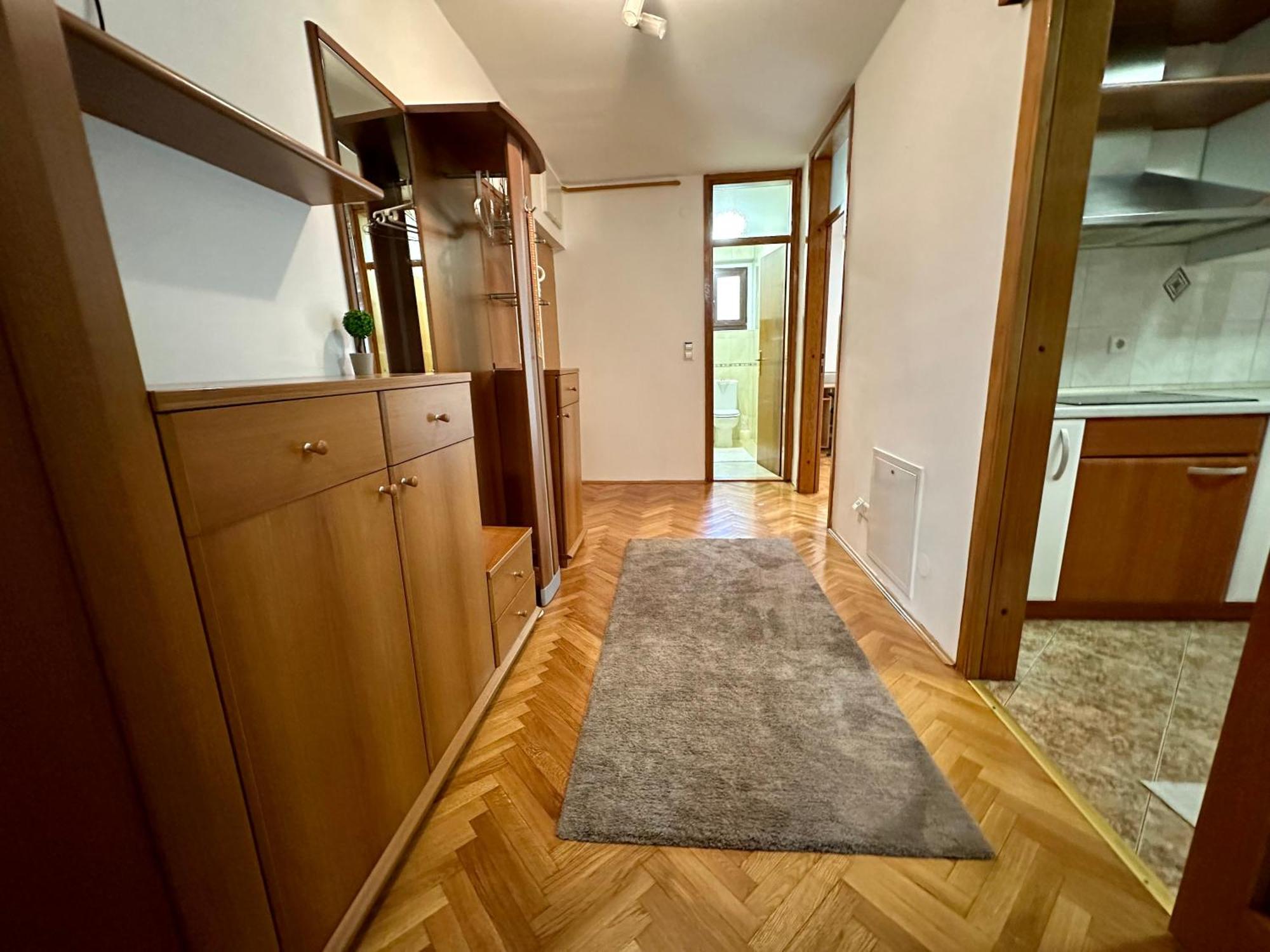 By Expert Aria Center Apartment *